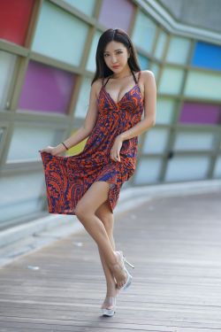 女仆白丝小脚夹住我的命根