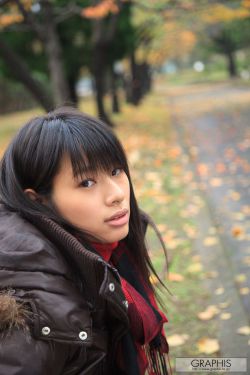 宝贝腿打开一点